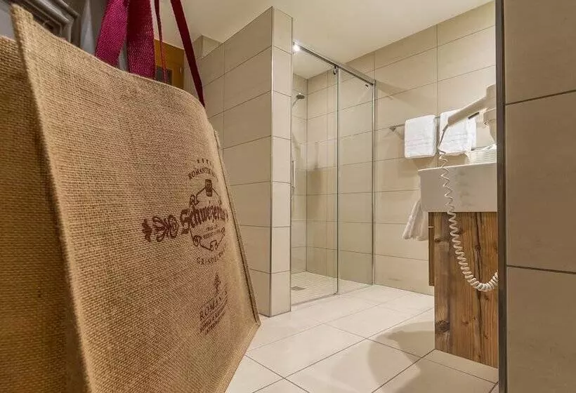 سوئیت سوپریور 3 خوابه, Romantik Hotel Schweizerhof