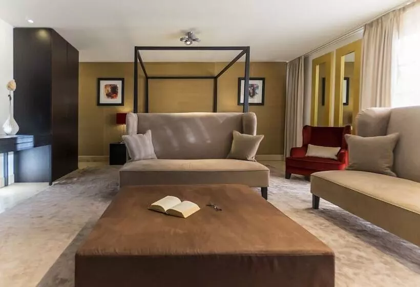 سوئیت سوپریور 3 خوابه, Romantik Hotel Schweizerhof
