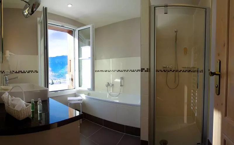 اتاق استاندارد, Romantik Hotel Schweizerhof