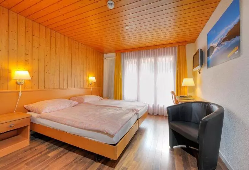Chambre Standard avec Balcon, Rossli