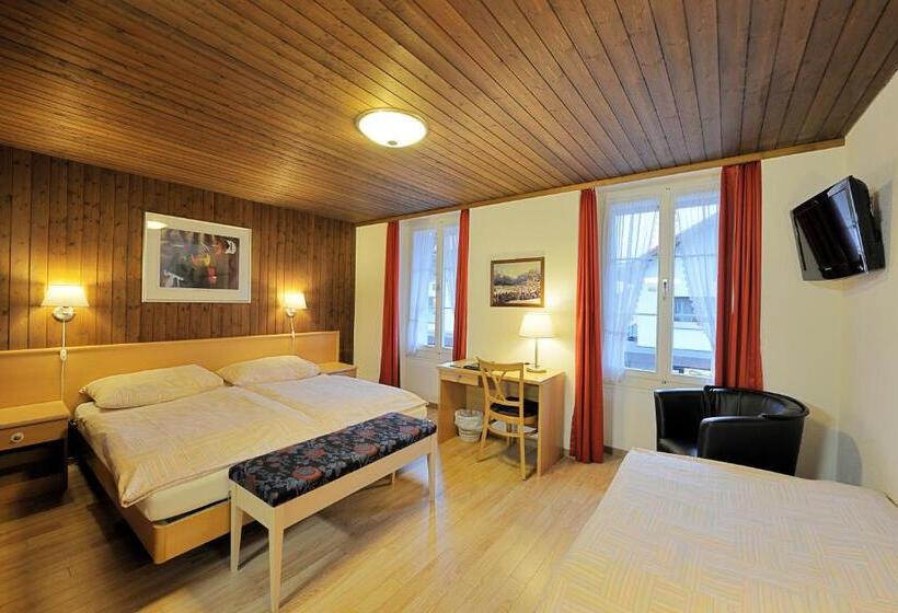 Номер Стандарт Трехместный, Rossli