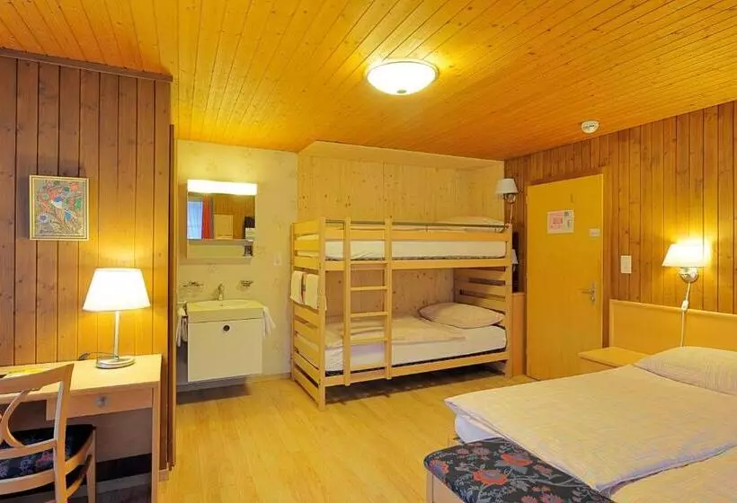 Chambre Familiale, Rossli