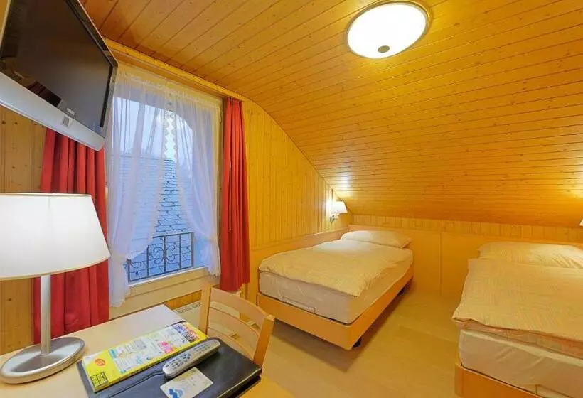 Chambre Economy, Rossli
