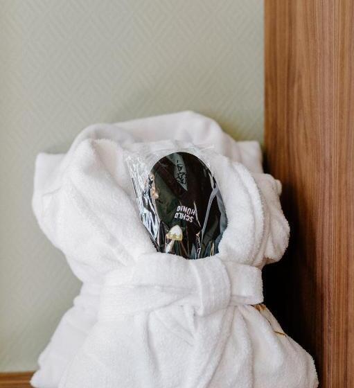 클래식 룸, Schloss Hunigen