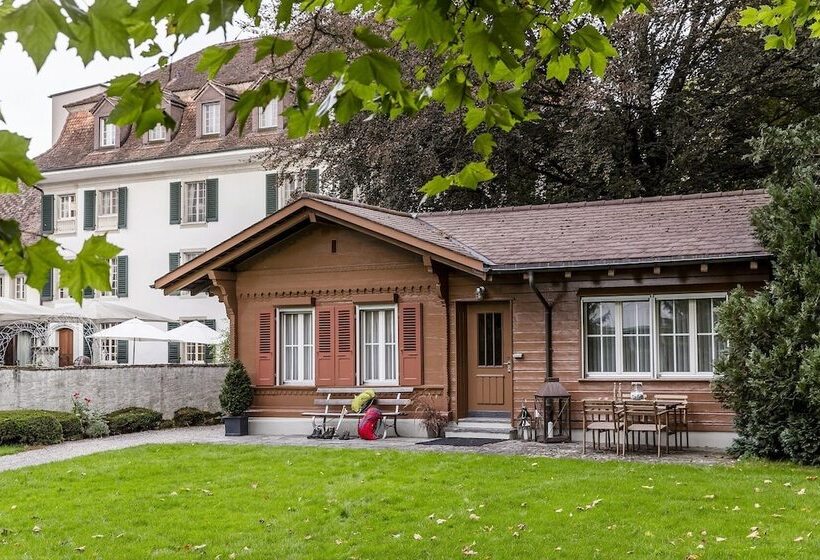 Номер Стандарт, Schloss Hunigen