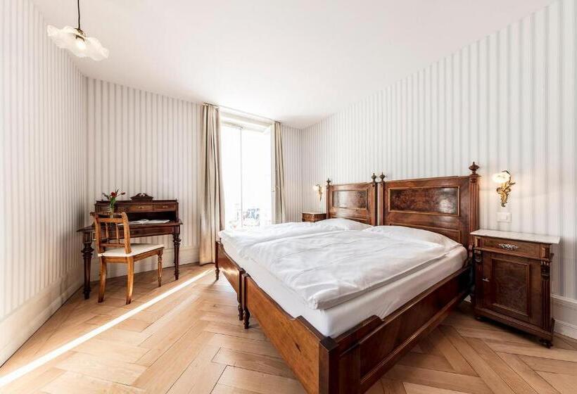 חדר רומנטי, Terrasse Am See