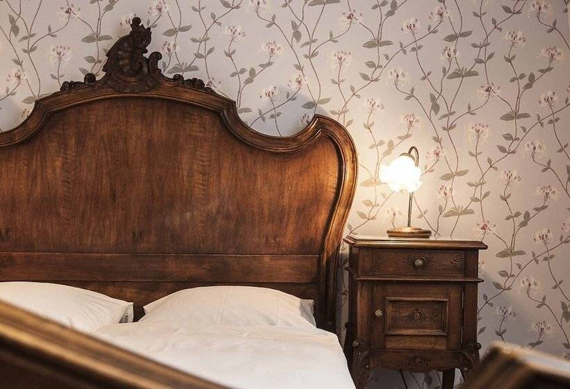 חדר רומנטי, Terrasse Am See