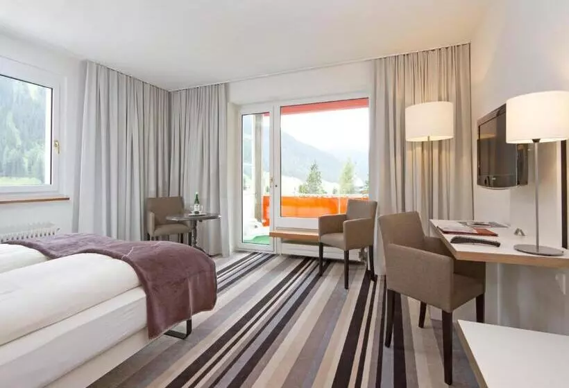 スーペリアールーム, National By Mountain Hotels