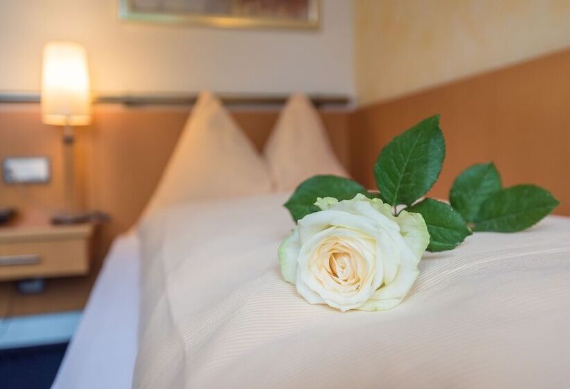اتاق استاندارد یک نفره, Parkhotel Gunten – Beach & Spa
