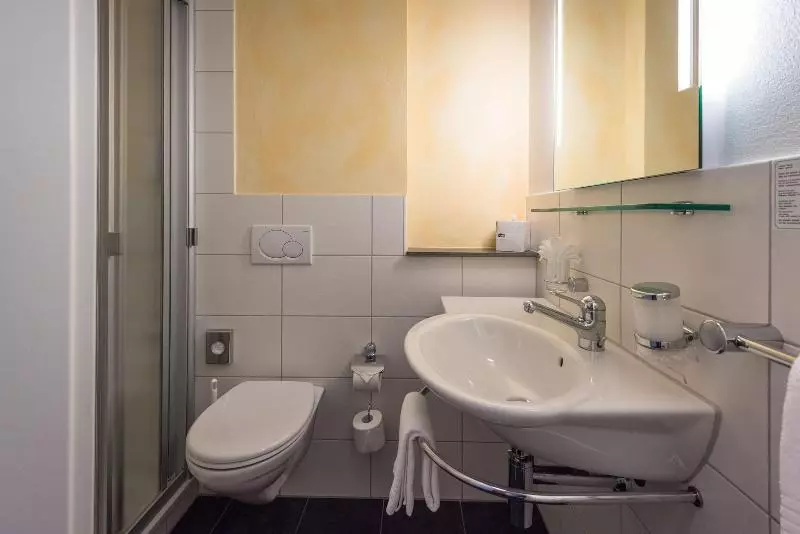 スタンダードシングルルーム, Parkhotel Gunten – Beach & Spa