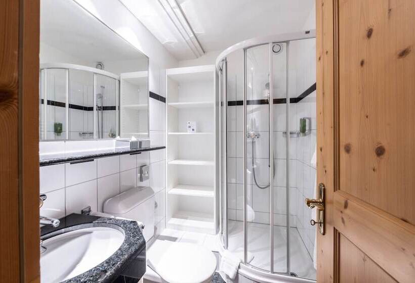 Семейный Номер, Posthotel Valbella