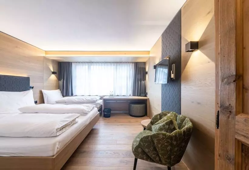 Chambre Familiale, Posthotel Valbella