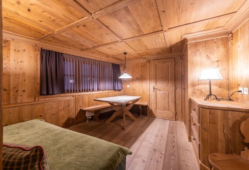 家庭间, Posthotel Valbella