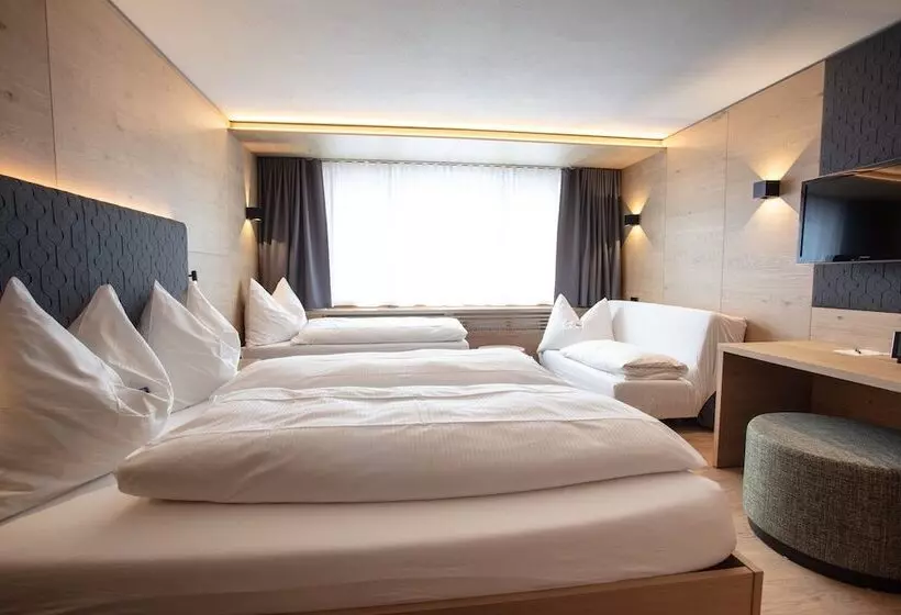 Chambre Supérieure, Posthotel Valbella