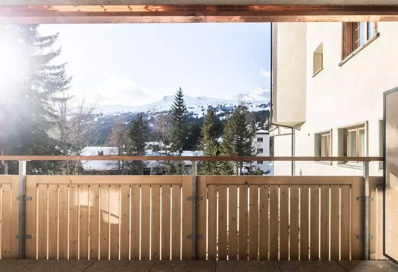 バルコニー付きデラックスルーム, Posthotel Valbella   Berge, Spa & Wir