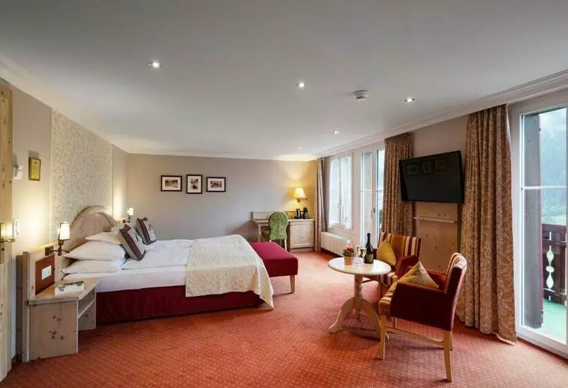 سوئیت جونیور با چشمانداز, Romantik Hotel Schweizerhof