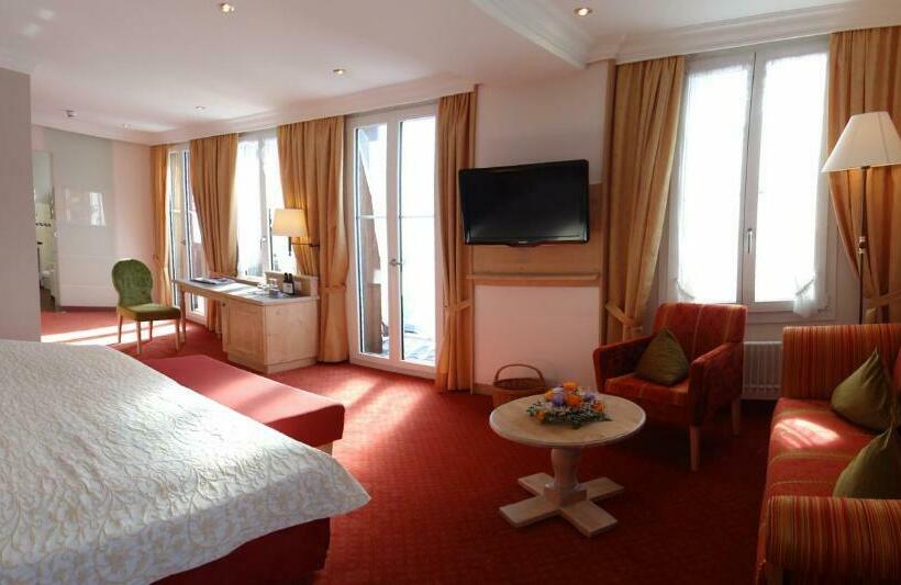 可观景的小型套房, Romantik Hotel Schweizerhof