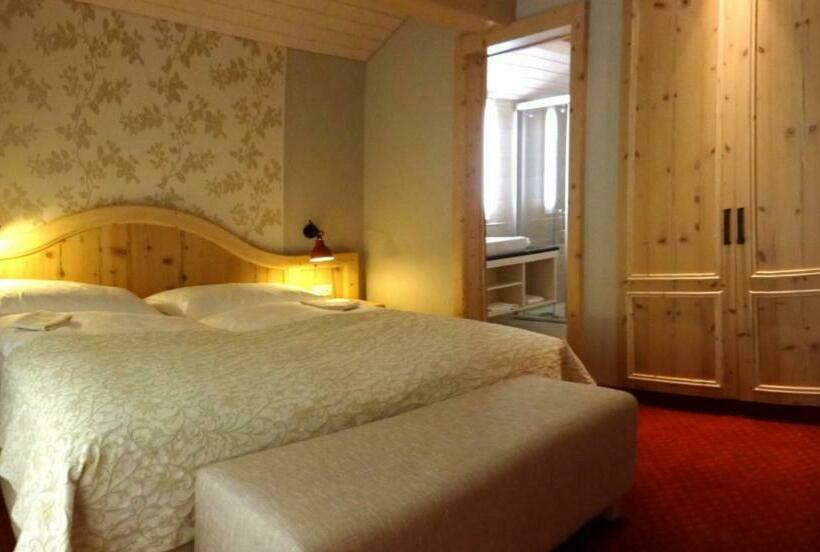 带2个卧室的高级套间, Romantik Hotel Schweizerhof