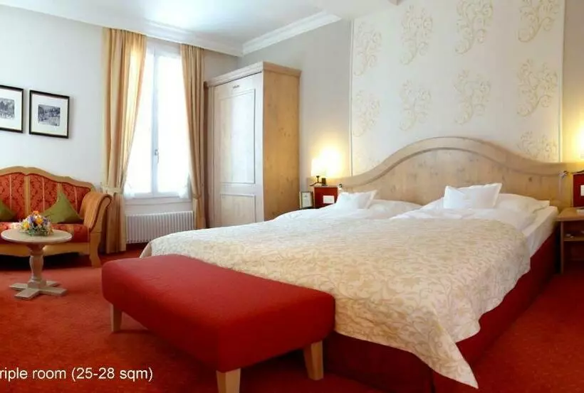 اتاق راحتی سه تخته, Romantik Hotel Schweizerhof