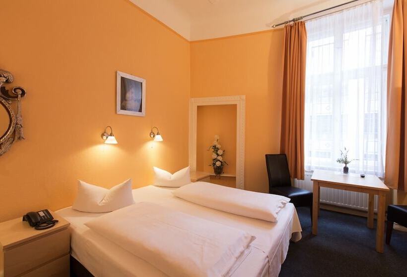 اتاق استاندارد, Am Hermannplatz