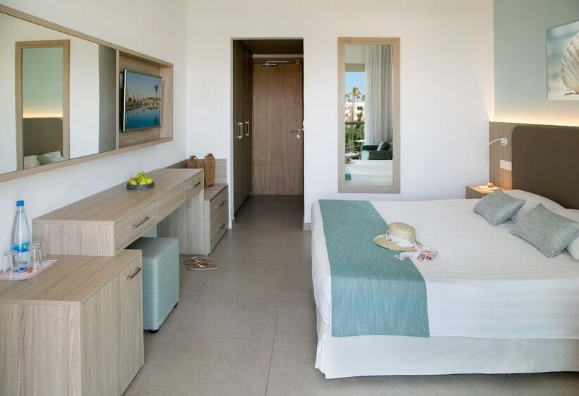 Номер Стандарт Вид на Сад, Asterias Beach