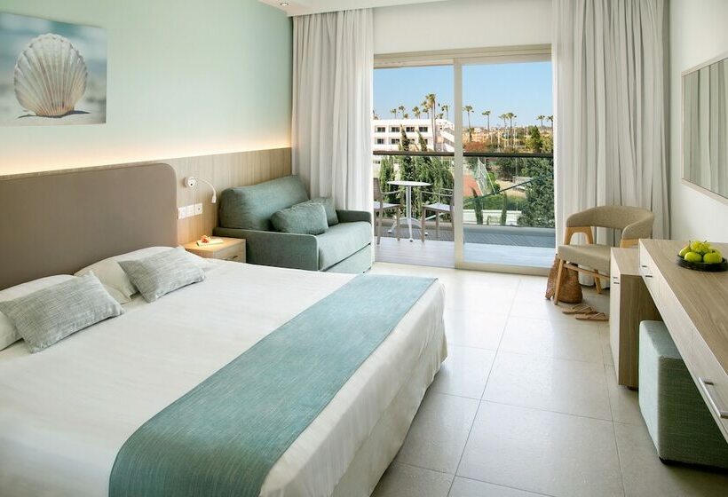 غرفة قياسية إطلالة جانبية علي البحر, Asterias Beach