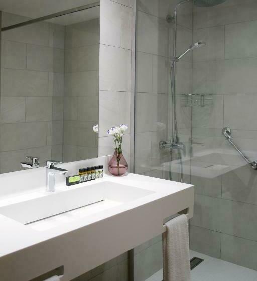 غرفة سوبيريور مطلّة علي البحر, Asterias Beach