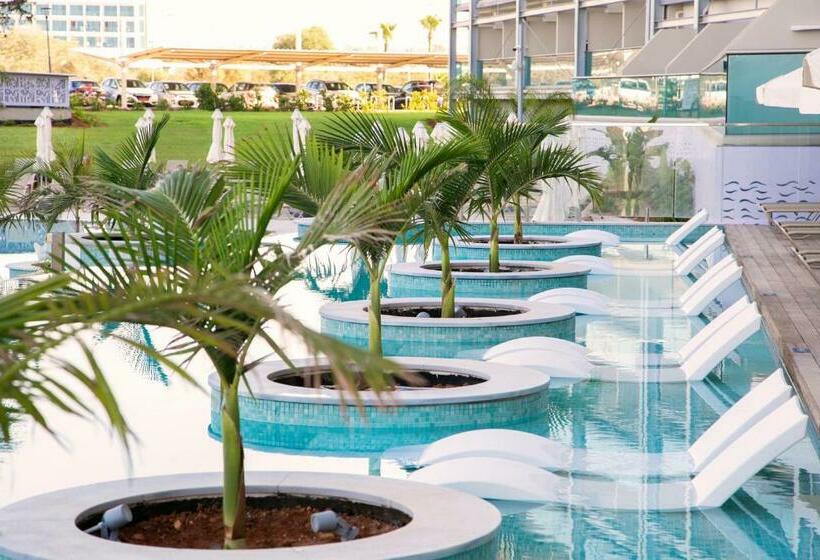 غرفة قياسية, Asterias Beach