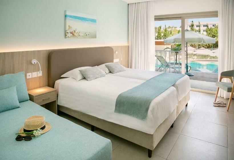 غرفة قياسية, Asterias Beach