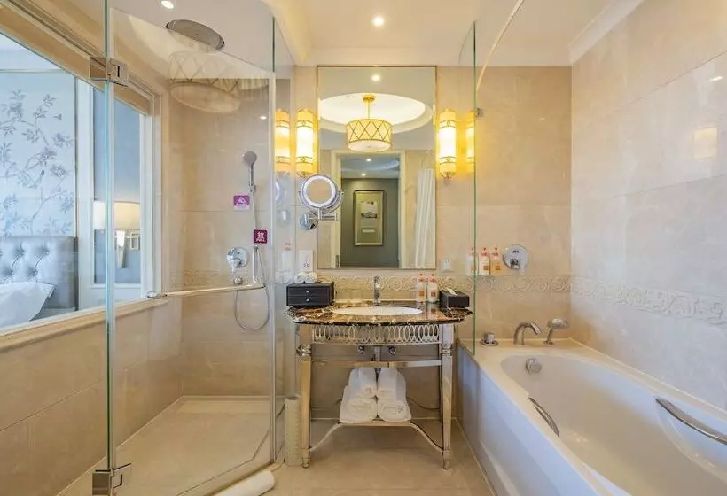 スイート, Crowne Plaza Zhengzhou By Ihg