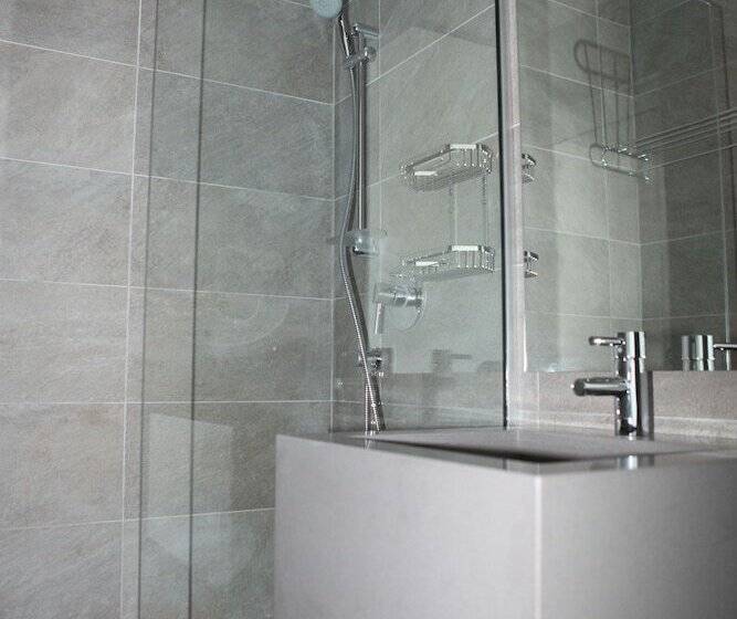 オーシャンビュースーペリアールーム, Dionysos Central