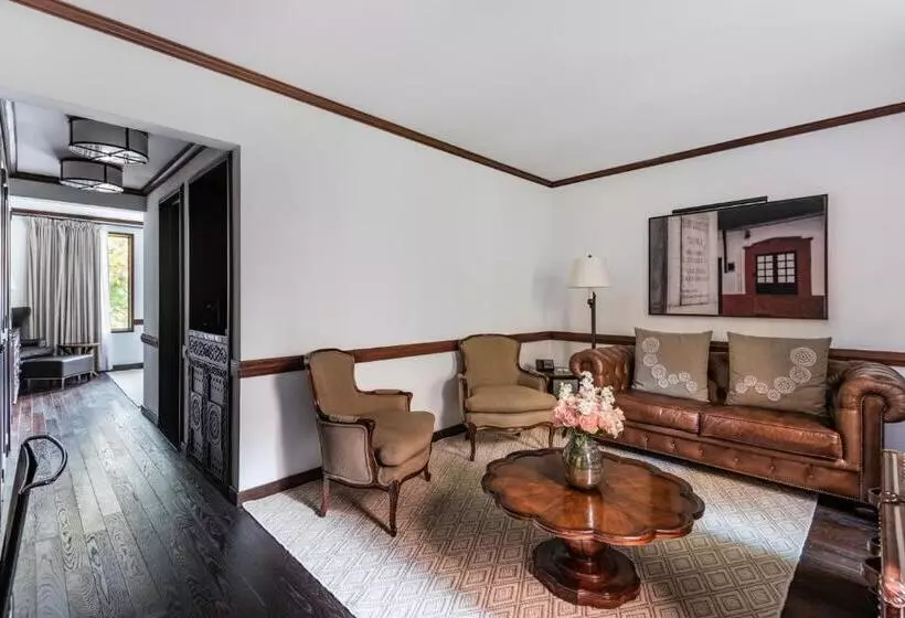سوییت اجرایی, Four Seasons Hotel Casa Medina Bogota