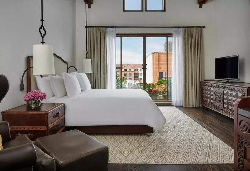 اتاق لوکس, Four Seasons Hotel Casa Medina Bogota