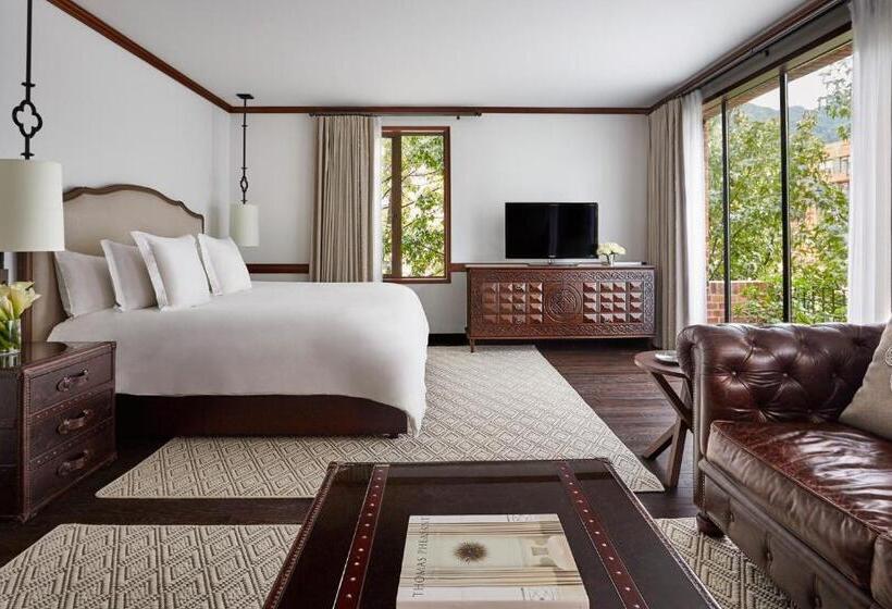 Люкс, Four Seasons Hotel Casa Medina Bogota