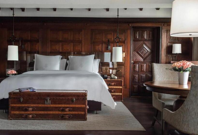 Люкс, Four Seasons Hotel Casa Medina Bogota