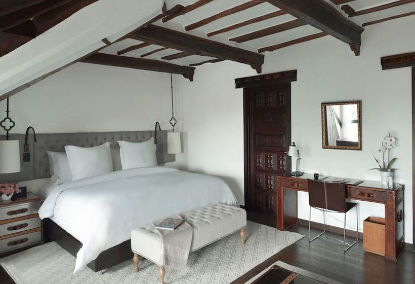 Номер Deluxe, Four Seasons Hotel Casa Medina Bogota
