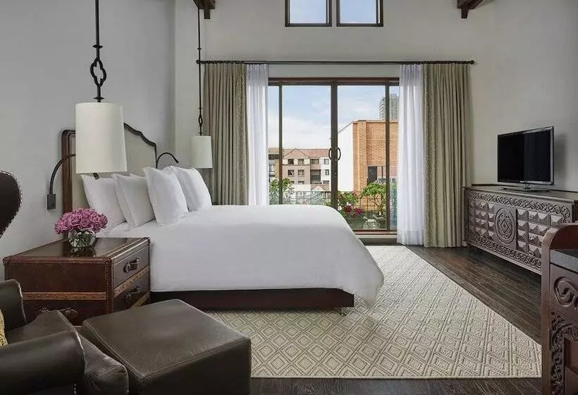 اتاق لوکس, Four Seasons Hotel Casa Medina Bogota