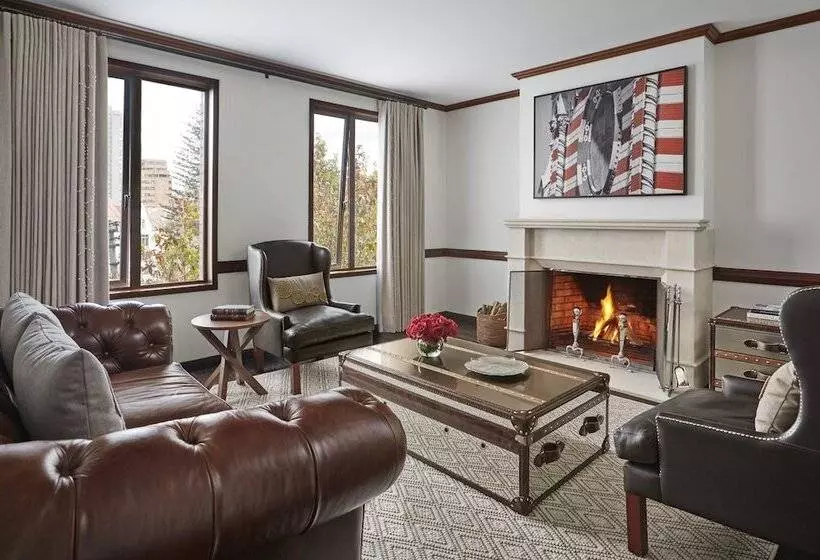 سوئیت با بالکن, Four Seasons Hotel Casa Medina Bogota