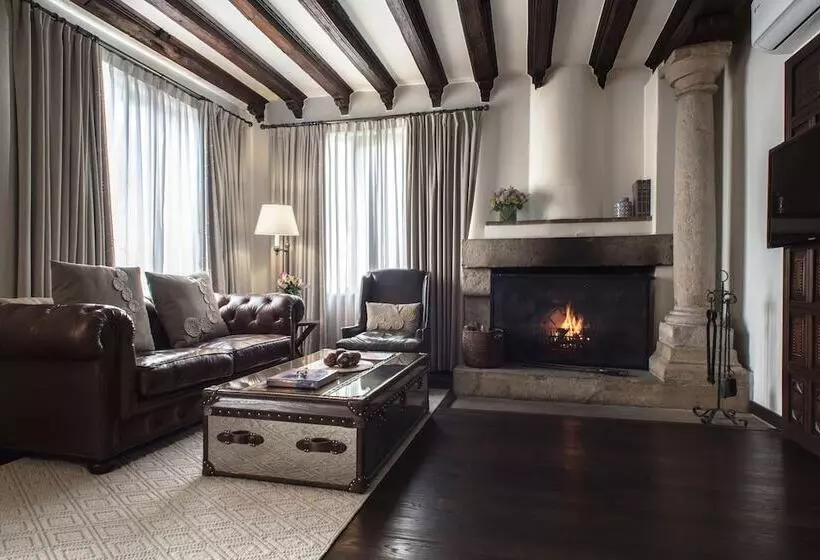 سوییت, Four Seasons Hotel Casa Medina Bogota