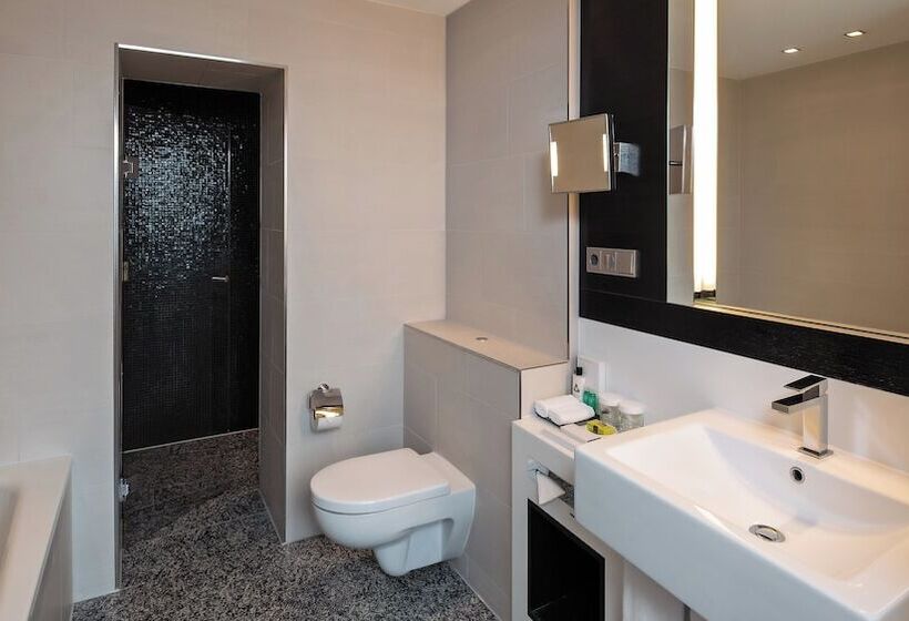 سوییت جونیور, Intercontinental Berlin, An Ihg