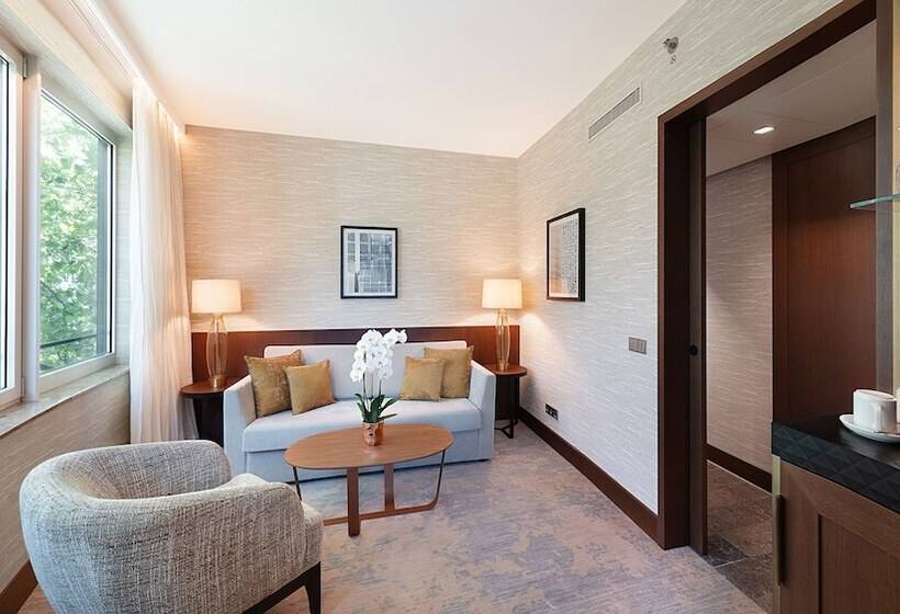 سوییت جونیور, Intercontinental Berlin, An Ihg