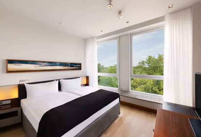 اتاق کلاب, Intercontinental Berlin, An Ihg