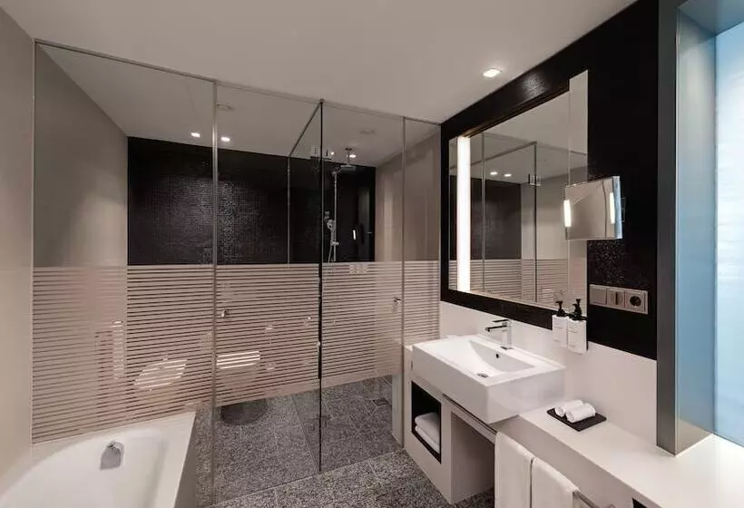 سوییت جونیور, Intercontinental Berlin, An Ihg