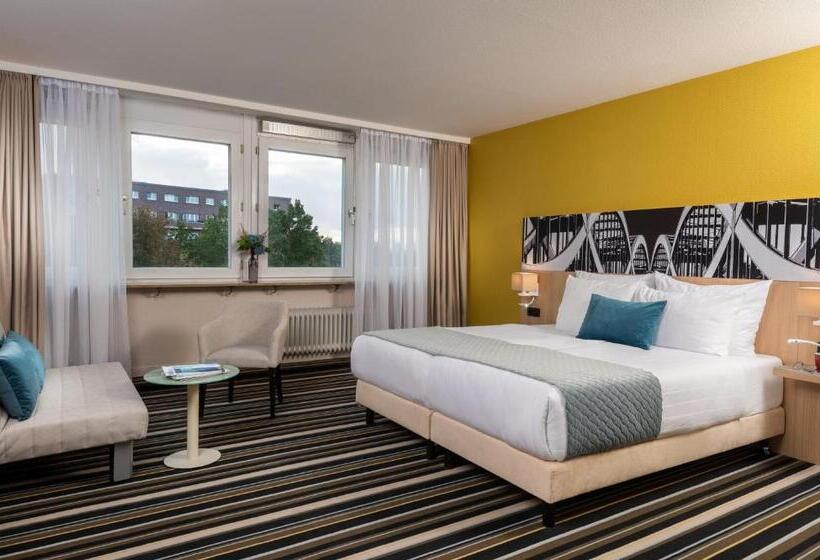 高级三人间, Leonardo Hotel Hamburg Elbbrücken