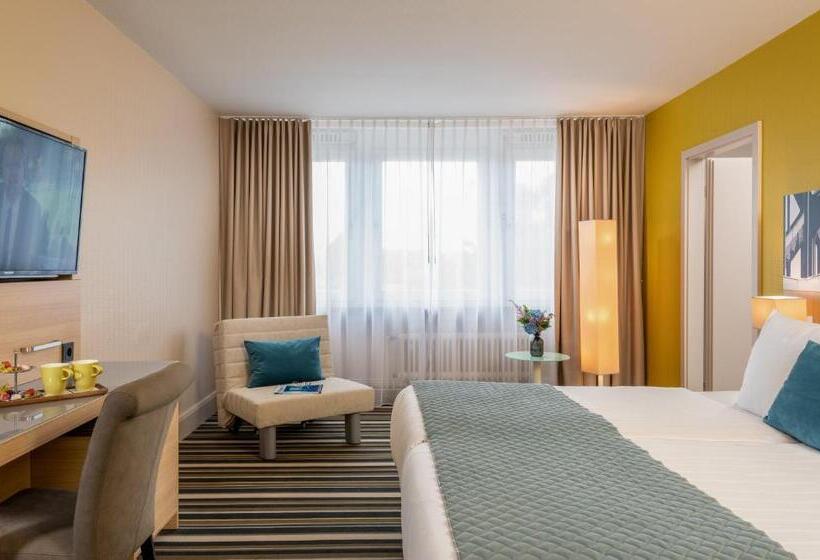 Трехместный Номер Superior, Leonardo Hotel Hamburg Elbbrücken