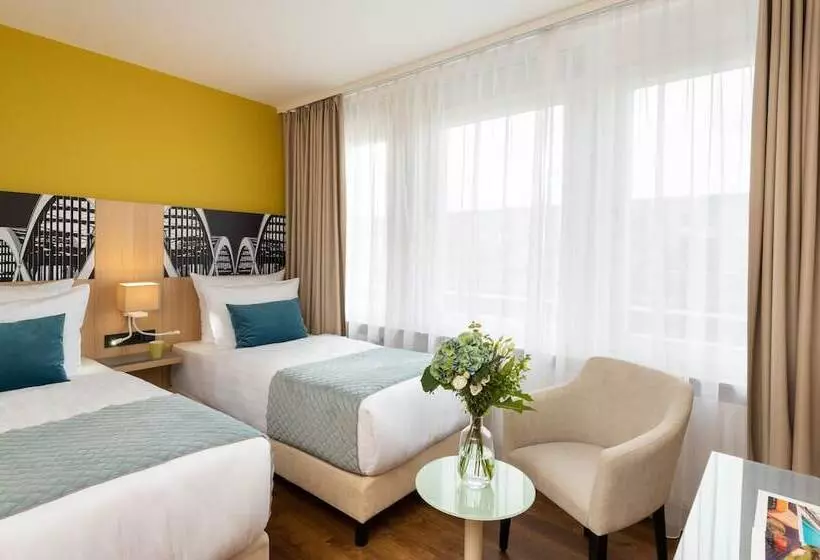 コンフォートルーム, Leonardo Hotel Hamburg Elbbrücken