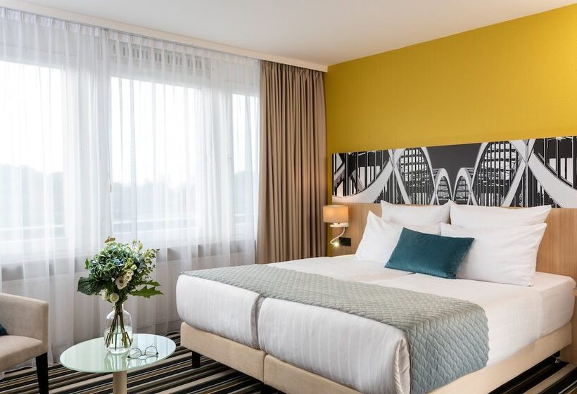 高级大房间, Leonardo Hotel Hamburg Elbbrücken