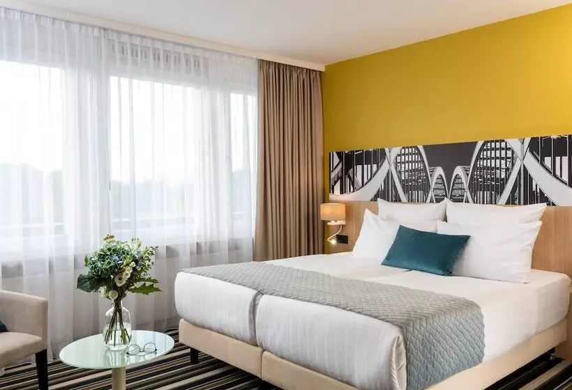スーペリアールーム, Leonardo Hotel Hamburg Elbbrücken