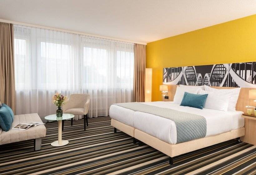 舒适三人间, Leonardo Hotel Hamburg Elbbrücken