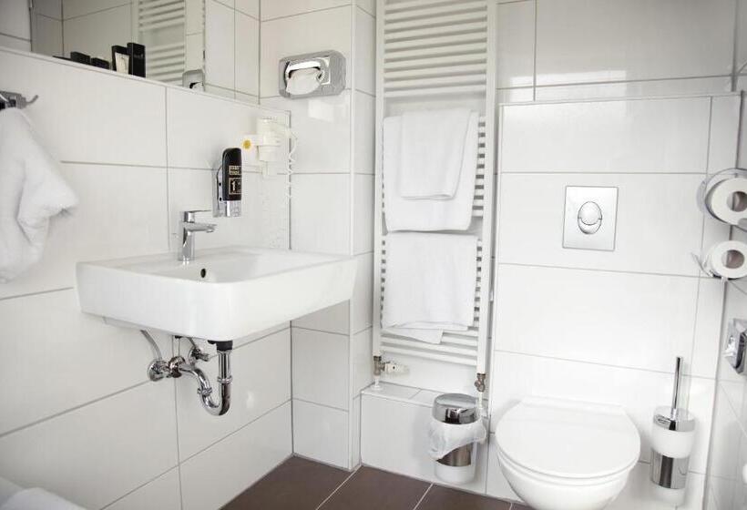 اتاق استاندارد, Les Nations